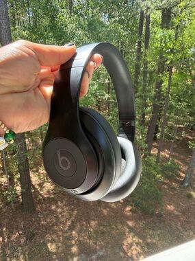 Beats by Dre Over-Ear Headphones - Black